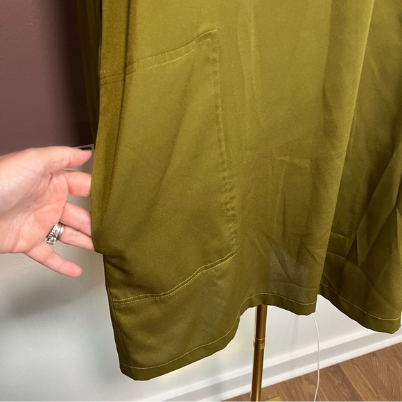 Joan Rivers Olive Green Tunic - Picture 6 of 9